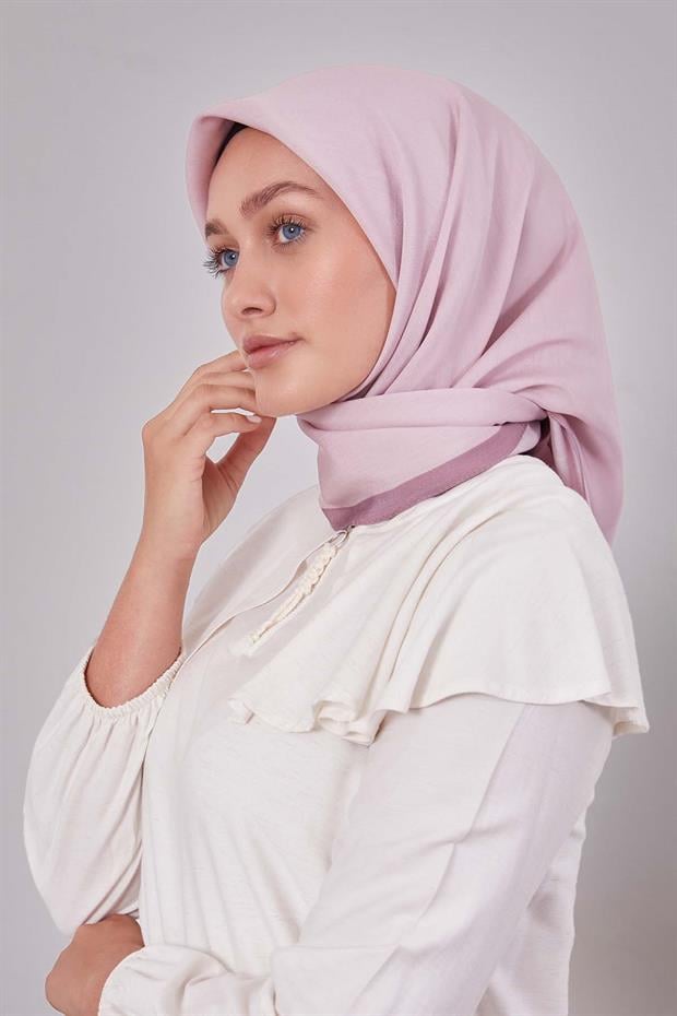 Pembe Biye Renk Geçişli Prag Eşarp