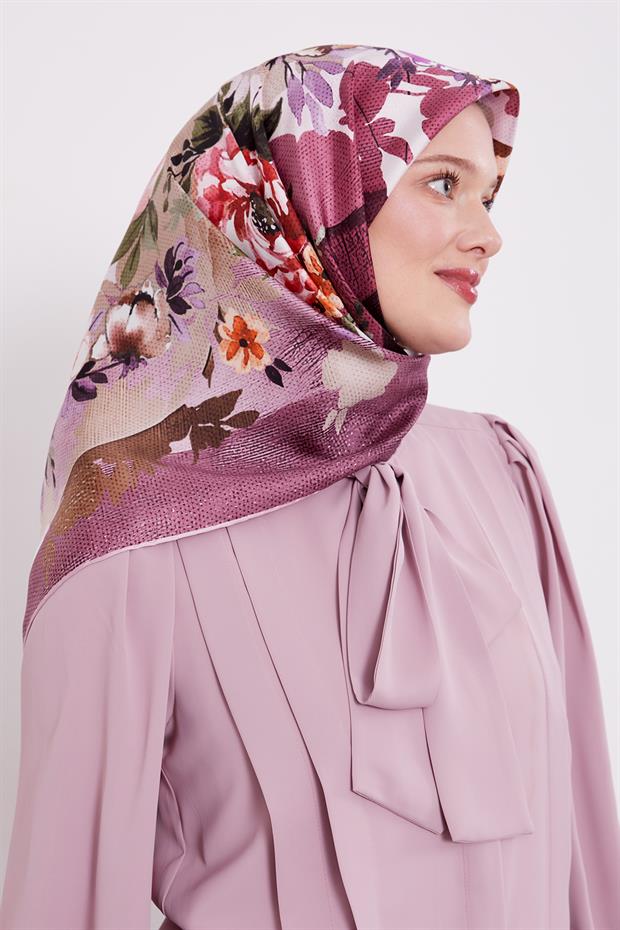 Pembe Çiçek Desen Twill İpek Eşarp