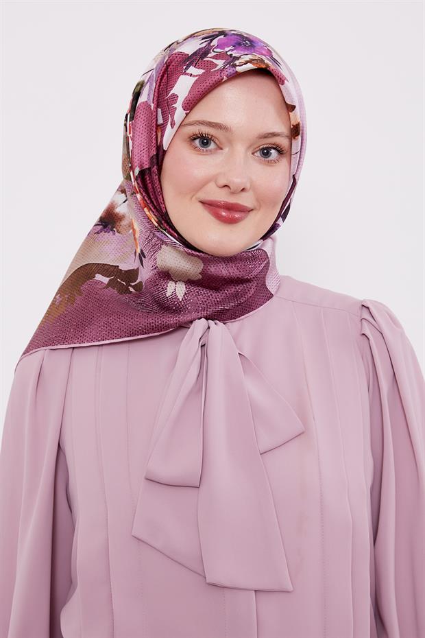 Pembe Çiçek Desen Twill İpek Eşarp