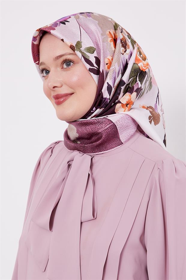 Pembe Çiçek Desen Twill İpek Eşarp