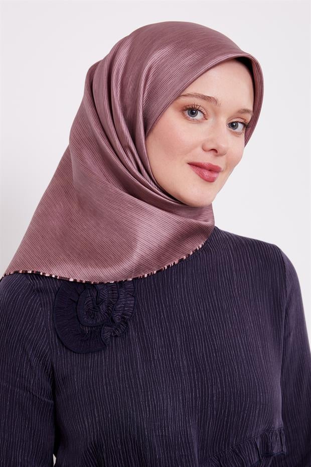 Pembe Çizgili Twill İpek Eşarp