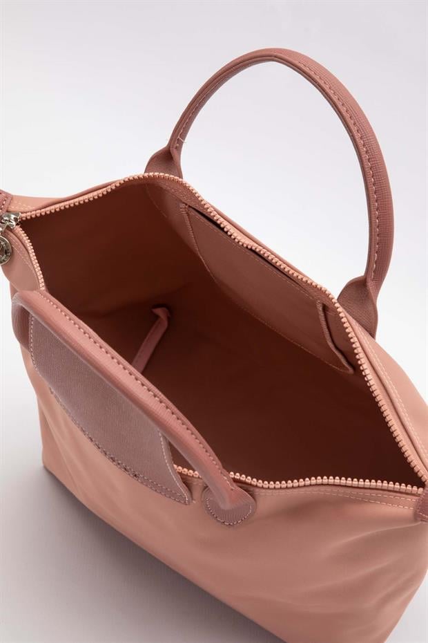 Pembe Deri Kapaklı Omuz Çantası