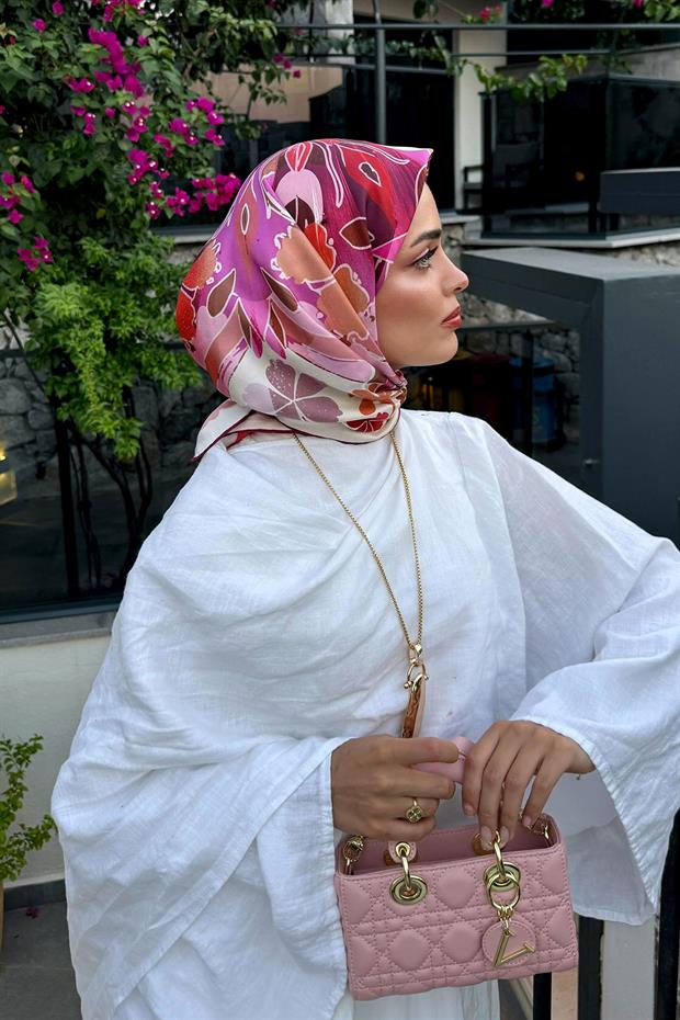 Pembe Karışık Çiçek Desen Twill İpek Eşarp