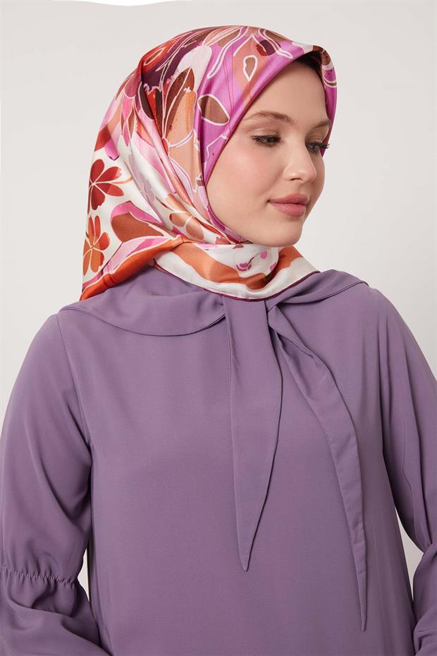 Pembe Karışık Çiçek Desen Twill İpek Eşarp