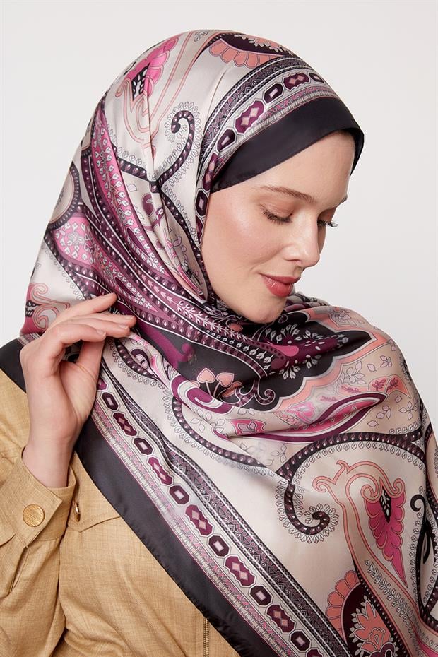 Pembe Kenar Desen Hint İpeği Şal