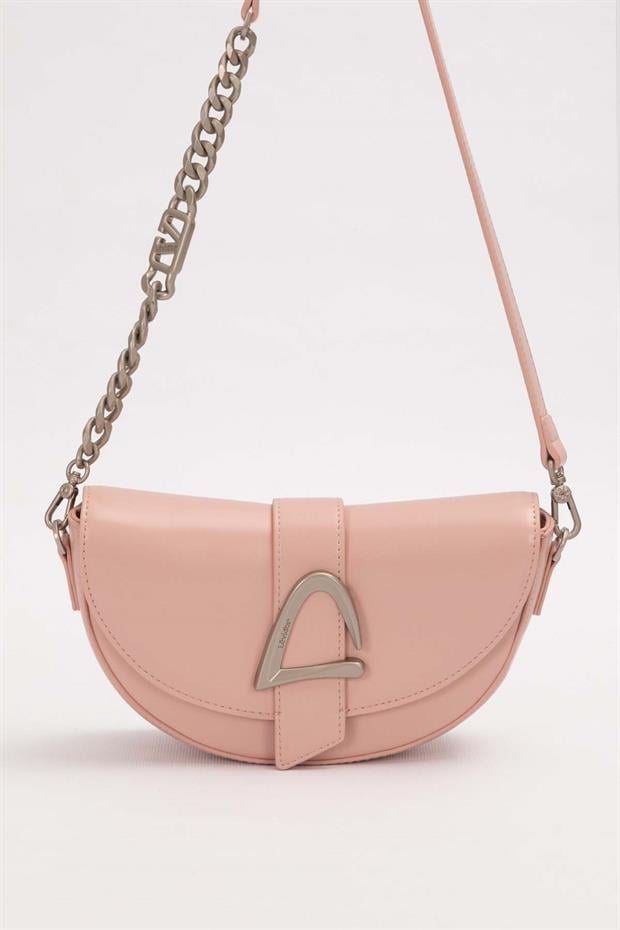 Pembe Logo Zincir Detaylı Omuz Çantası