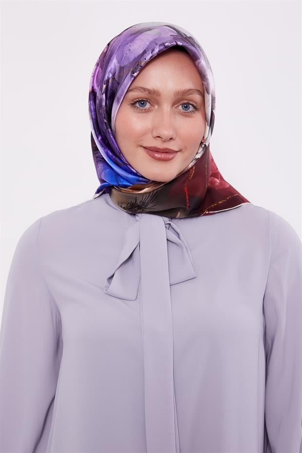 Pembe Menekşe Desen Sura İpek Eşarp