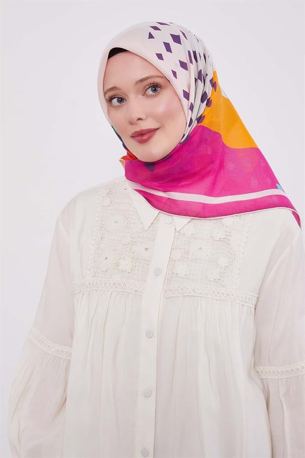 Pembe Yaprak Desen Pamuk Eşarp