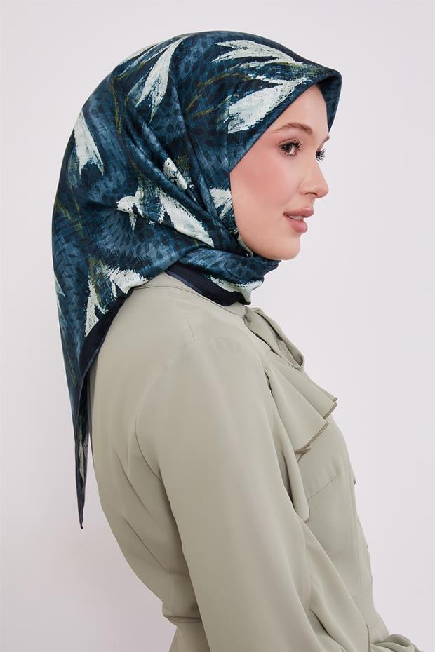 Petrol Yeşili Yansıma Görünümlü Twill İpek Eşarp