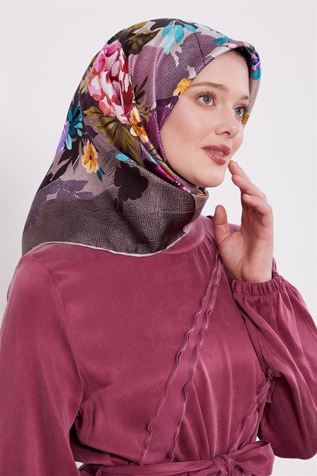 Pudra Çiçek Desen Twill İpek Eşarp