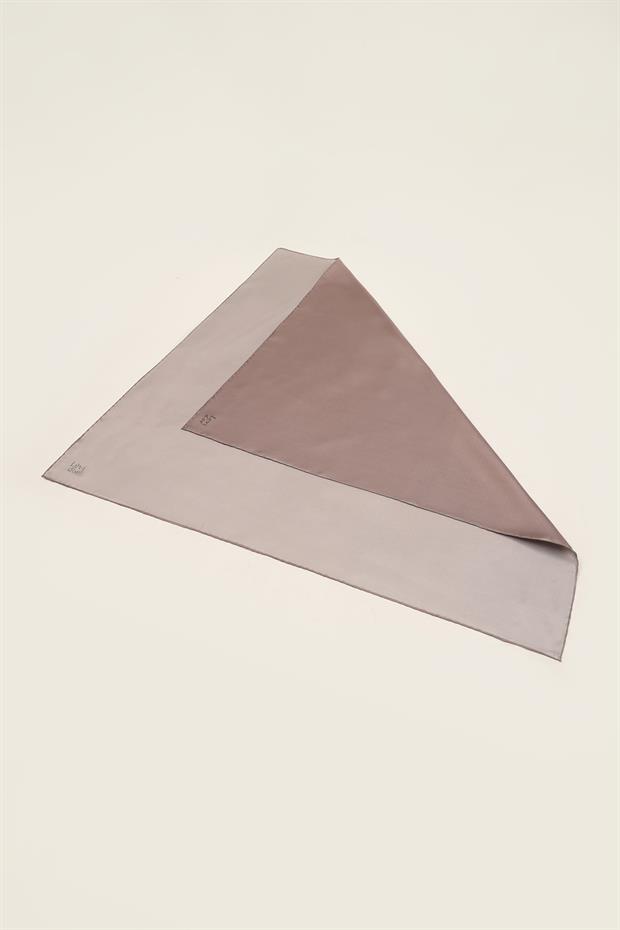 Pudra Çift Taraflı Twill İpek Eşarp