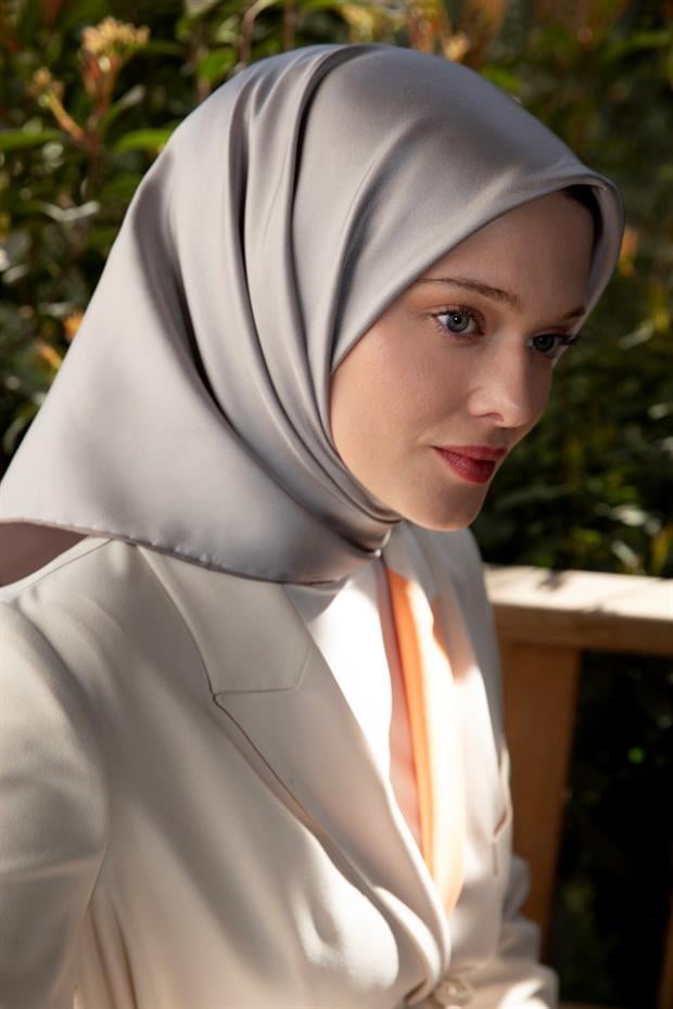 Pudra Çift Taraflı Twill İpek Eşarp