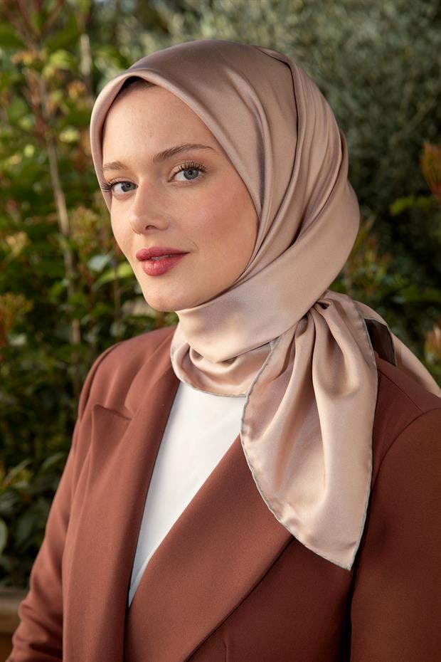 Pudra - Gümüş Çift Taraflı Twill İpek Eşarp