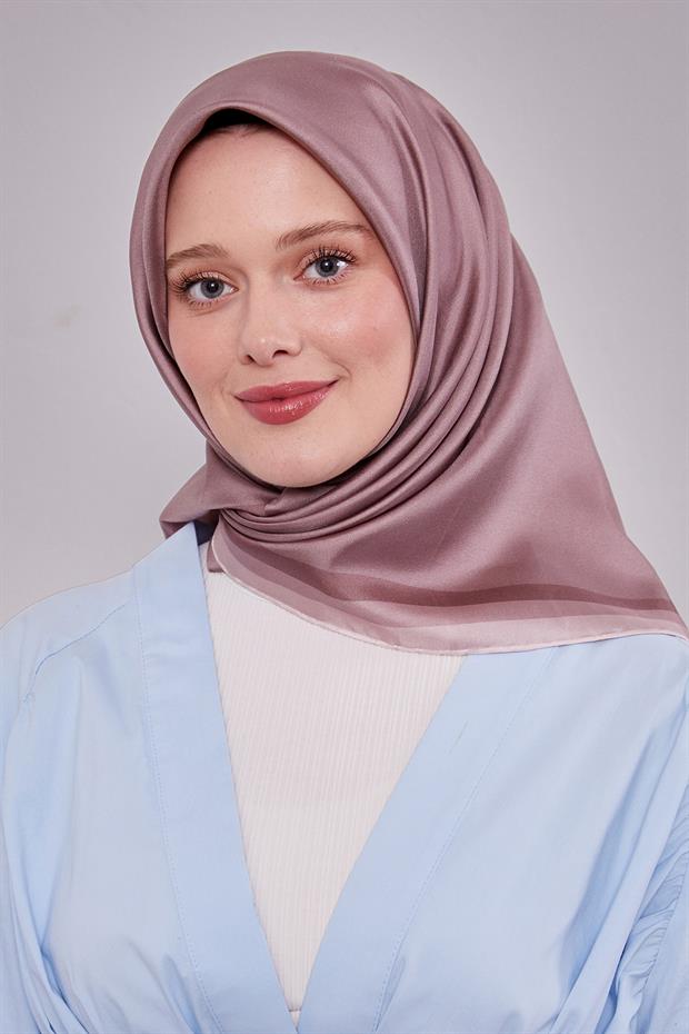 Pudra Kenar Bordürlü Twill İpek Eşarp