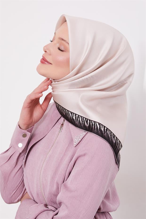 Pudra Kenar Leopar Desen Twill İpek Eşarp