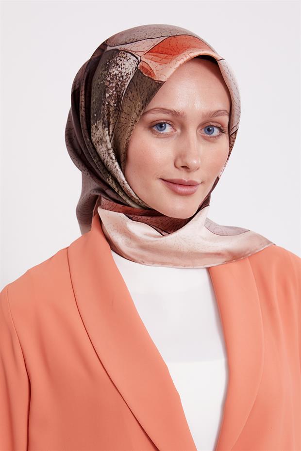 Pudra Kesik Çiçek Desen Twill İpek Eşarp