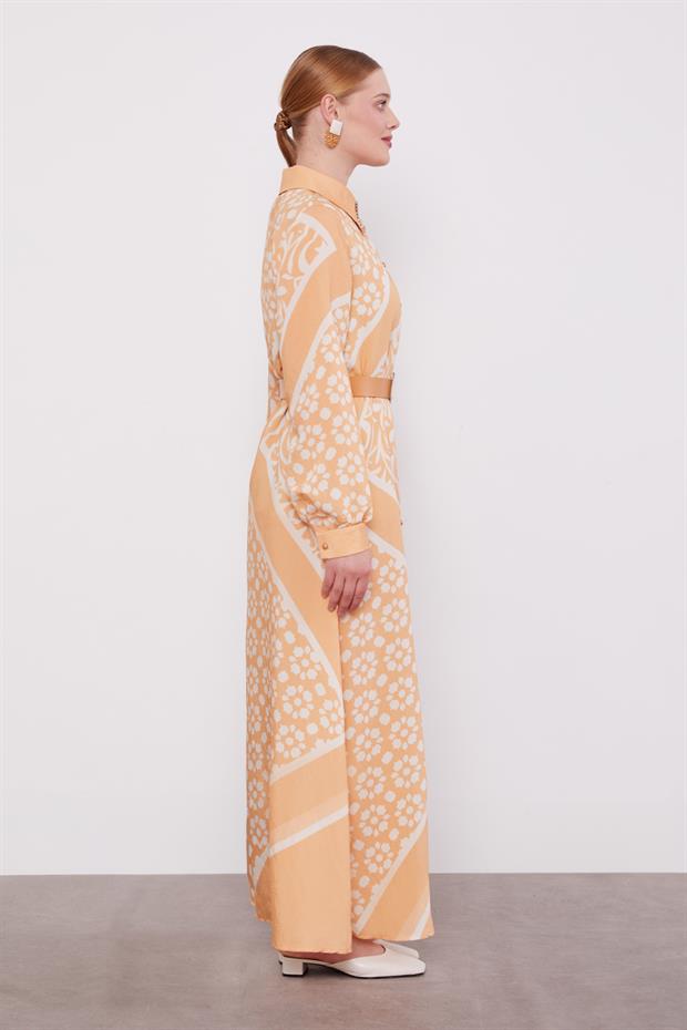 Safran Yakası Taş Detaylı Desenli Elbise