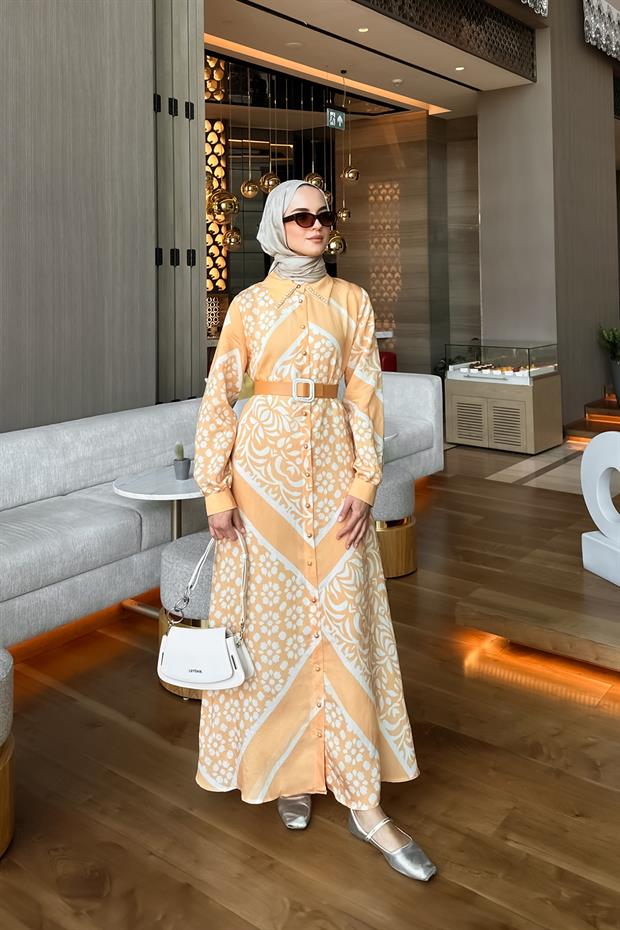 Safran Yakası Taş Detaylı Desenli Elbise