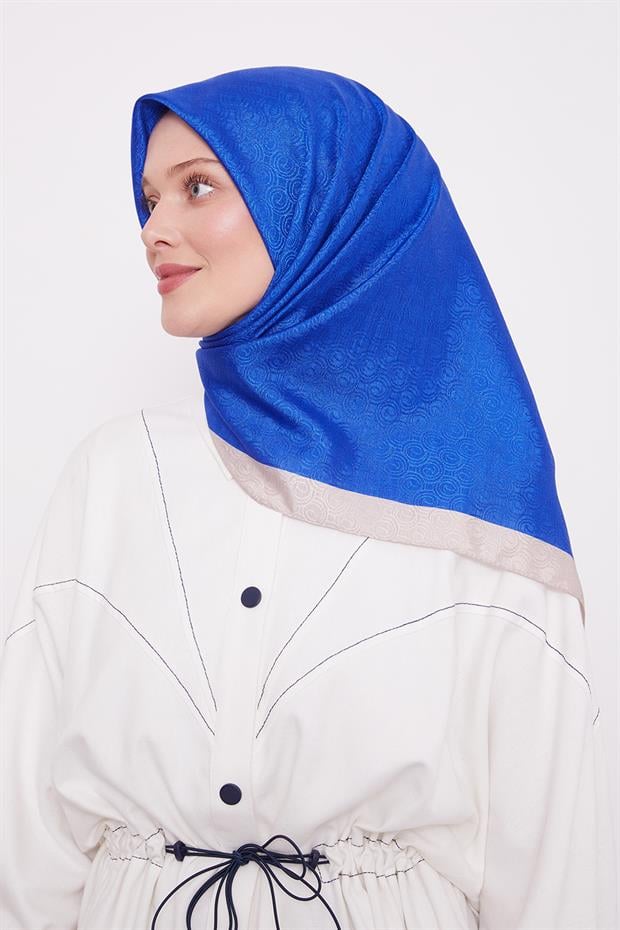 Saks Halka Desen Monogram Eşarp