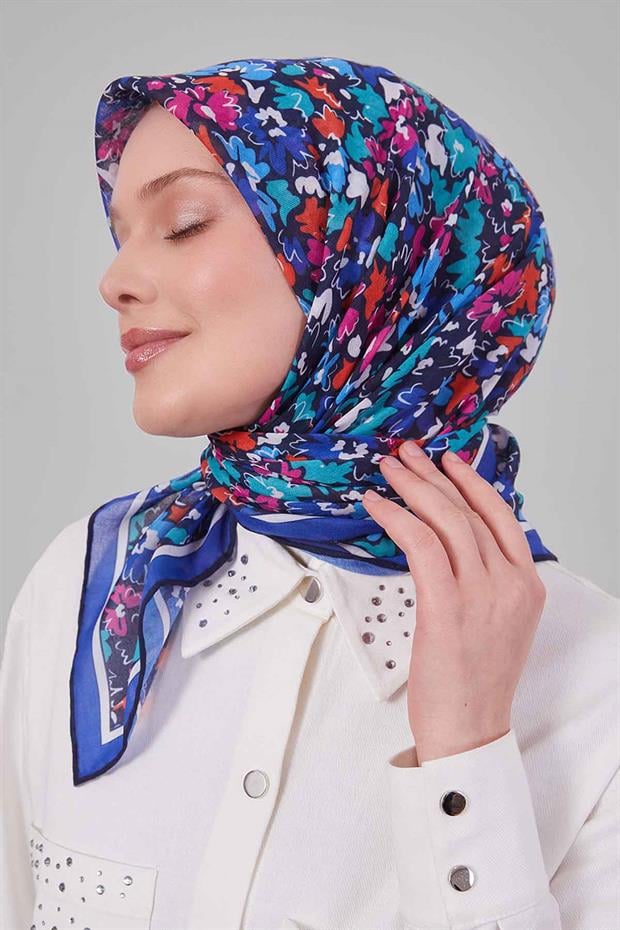 Saks Karışık Çiçek Desen Soft Eşarp