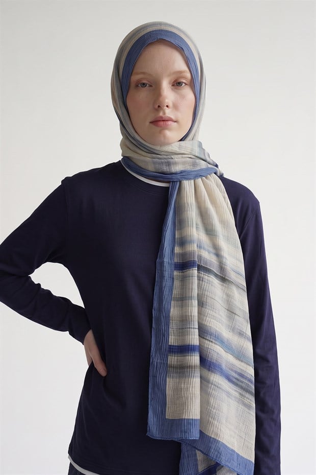Saks Kenarları Çizgili Müslin Şal