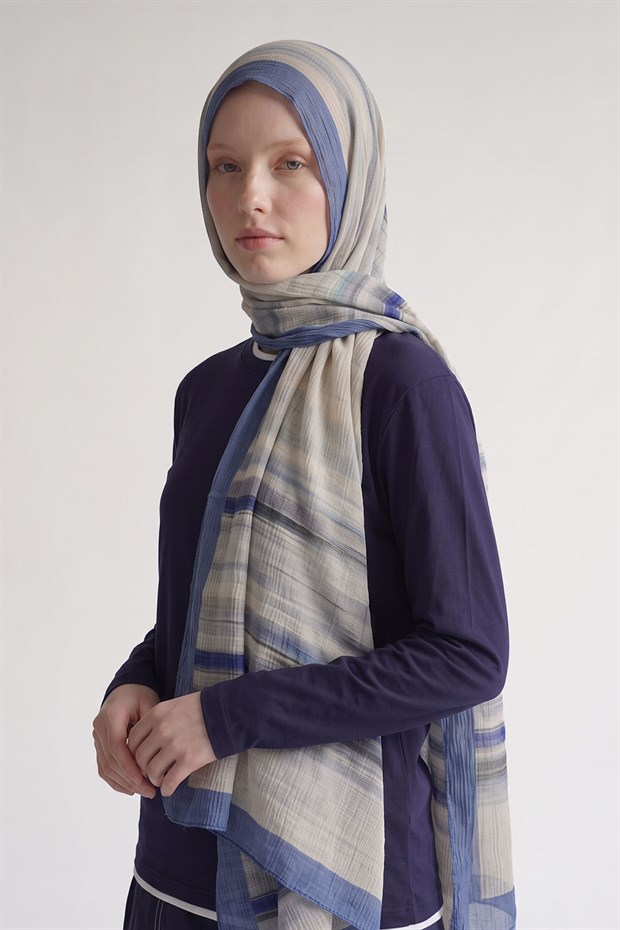 Saks Kenarları Çizgili Müslin Şal