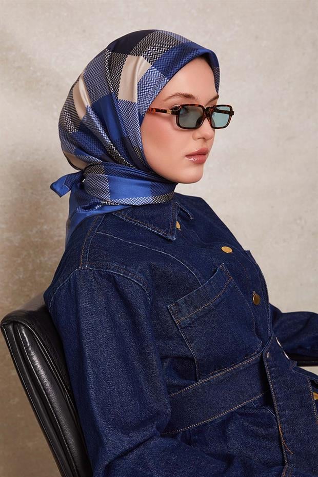 Saks Noktalı Kareli Twill İpek Eşarp