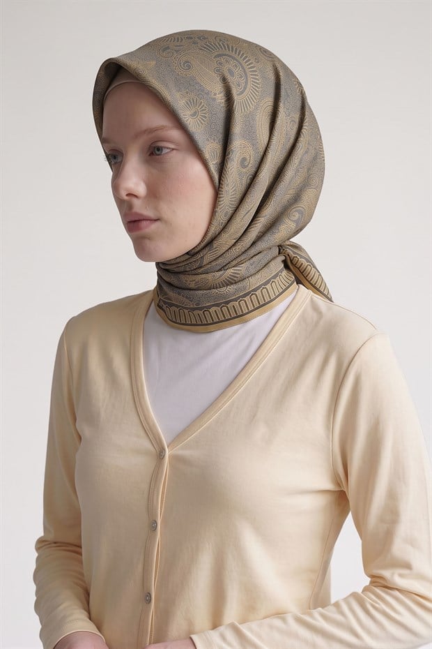 Sarı Etnik Desen Marvella Eşarp