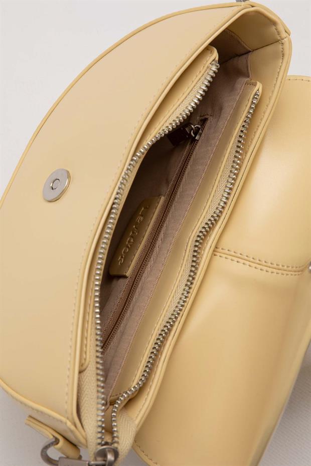 Sarı Logo Zincir Detaylı Omuz Çantası