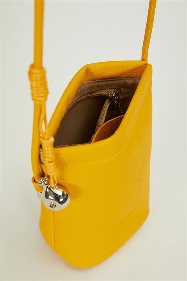 Sarı Metal top Aksesuarlı Omuz Çantası