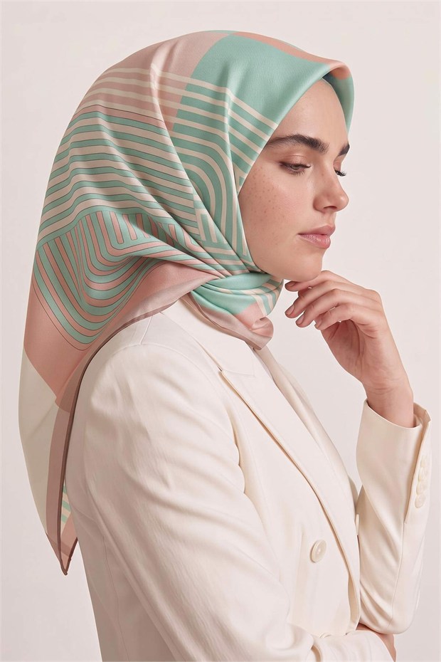 Şerit Çizgili Twill İpek Eşarp Yavruağzı