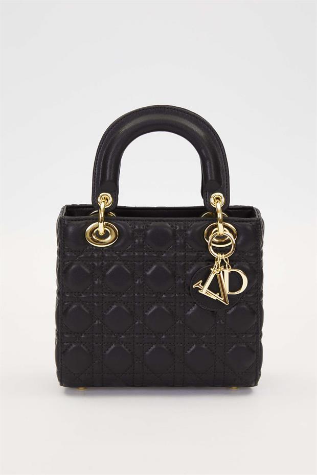 Siyah Anahtarlıklı Kapitone El Çantası