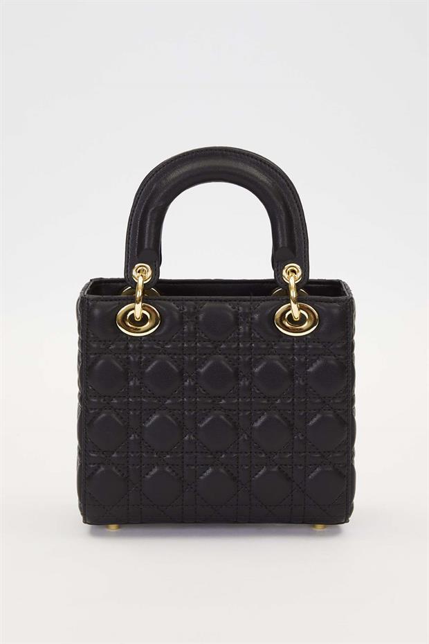 Siyah Anahtarlıklı Kapitone El Çantası