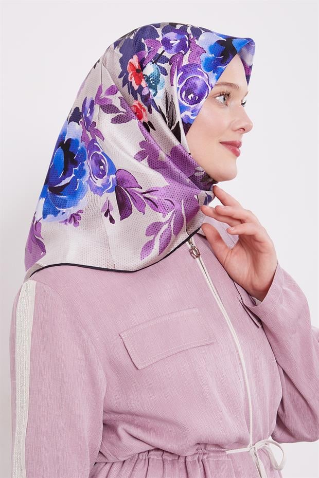 Siyah - Bej Çiçek Desen Twill İpek Eşarp