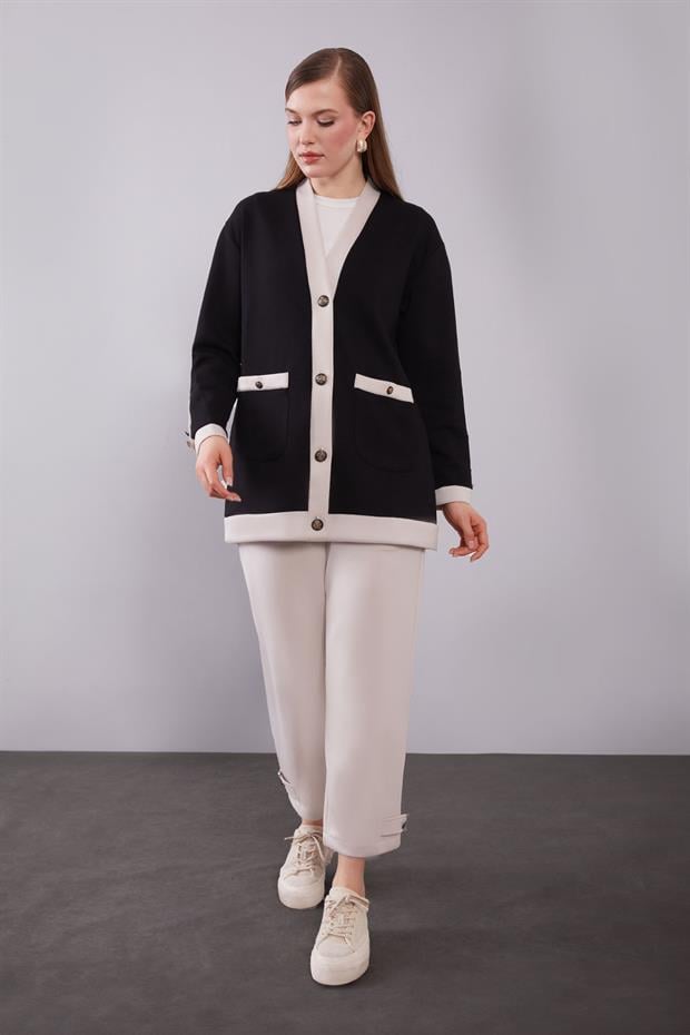 Siyah-Bej Düğme Kapamalı Hırkalı İkili Takım