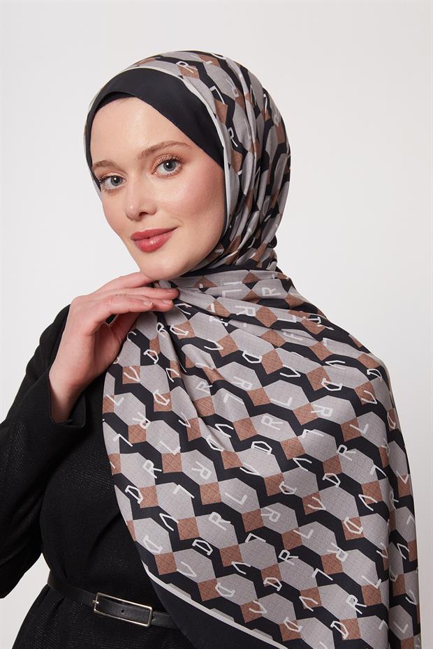 Siyah - Bej Petek Desen Love Şal