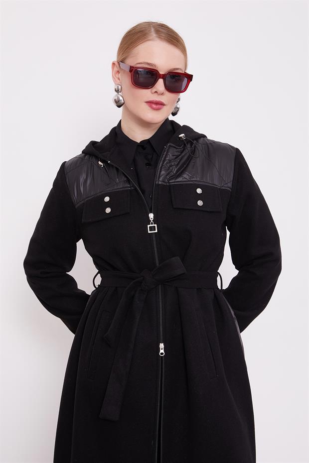 Siyah Belden Bağlamalı Kaipşonlu Kaşe Kaban