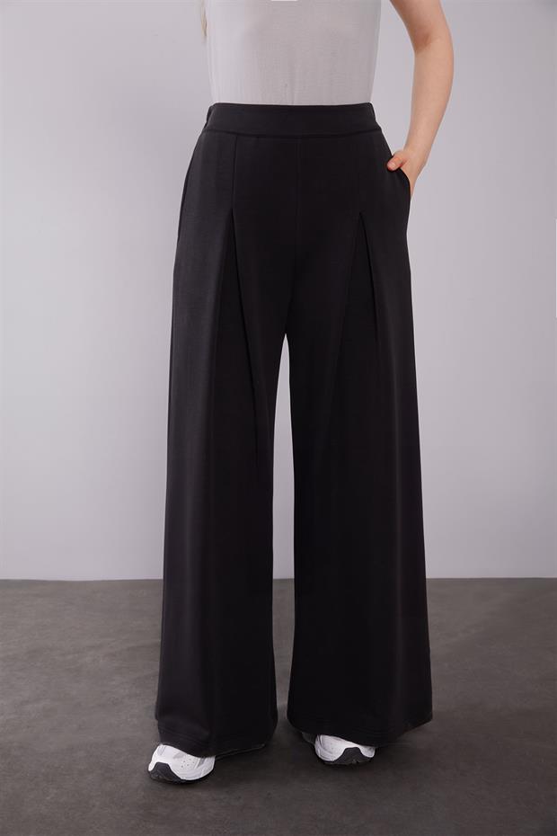 Siyah Belden Oturmalı Pile Detaylı İkili Takım