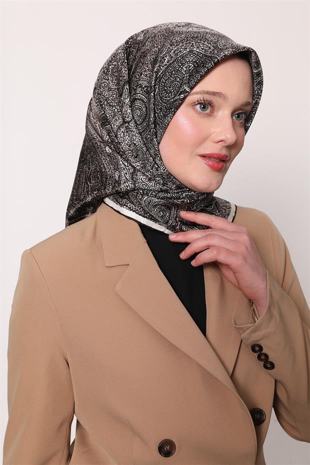 Siyah - Beyaz Soyut Etnik Desen Twill İpek Eşarp
