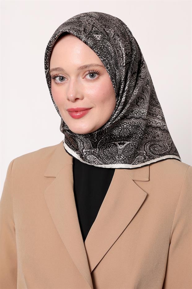 Siyah - Beyaz Soyut Etnik Desen Twill İpek Eşarp