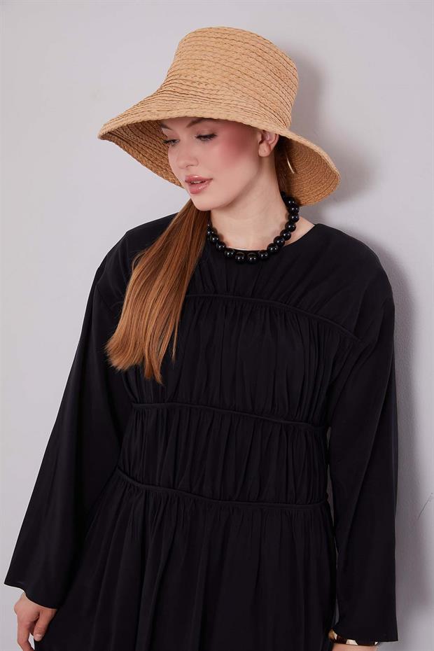 Siyah Büzgü Detaylı Elbise
