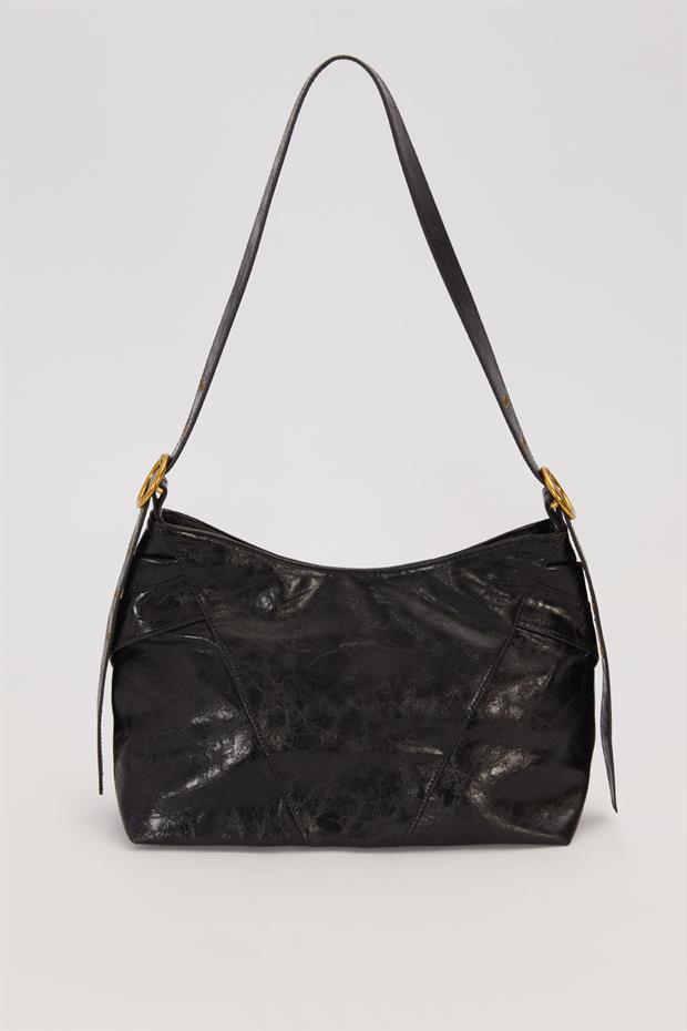 Siyah Zarf Görünüm Detaylı Omuz Çantası