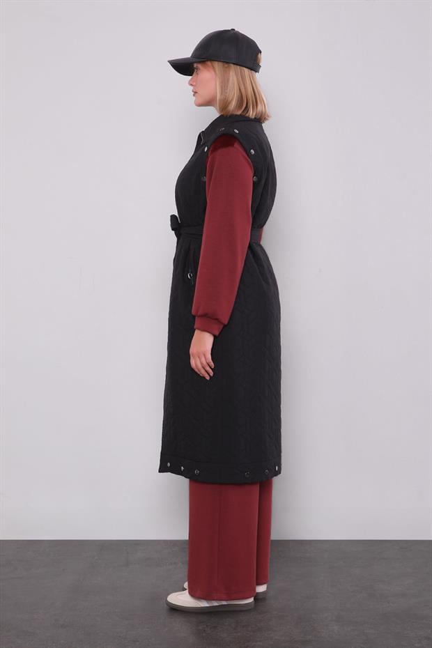 Siyah Cep Aksesuar Detaylı Yelek