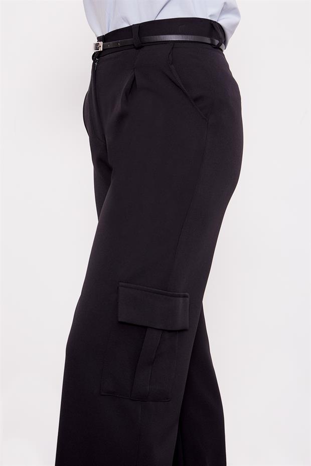 Siyah Cep Detaylı Pantolon