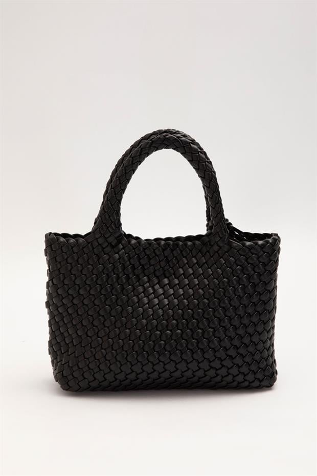 Siyah Charmlı Örgü Model El Çantası