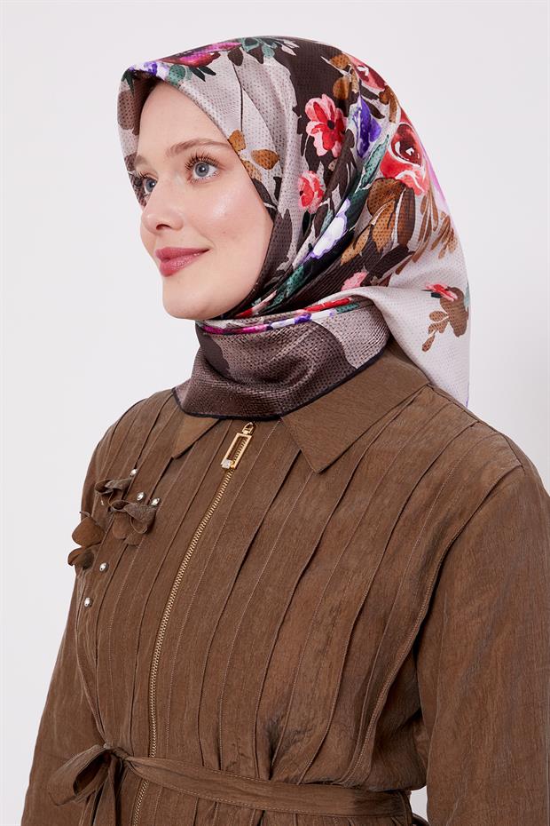 Siyah Çiçek Desen Twill İpek Eşarp