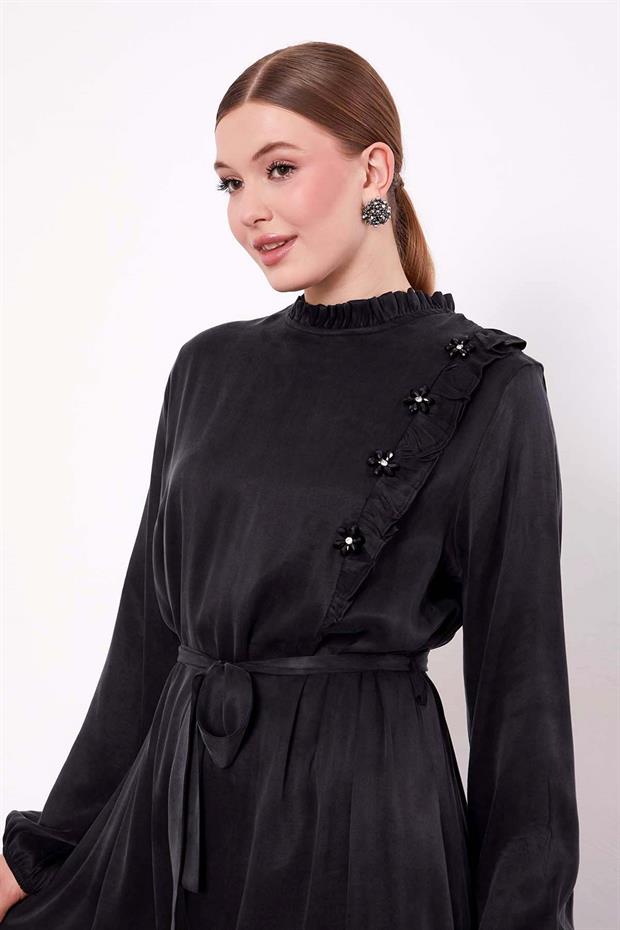 Siyah Çiçek Taş Detaylı Cupra Elbise