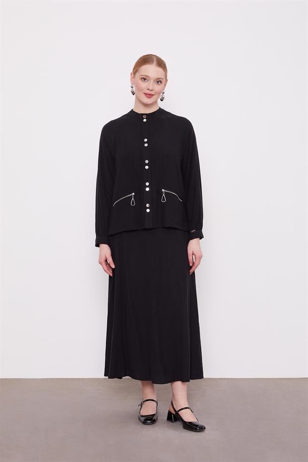 Siyah Çift Düğme Detaylı Etekli Takım