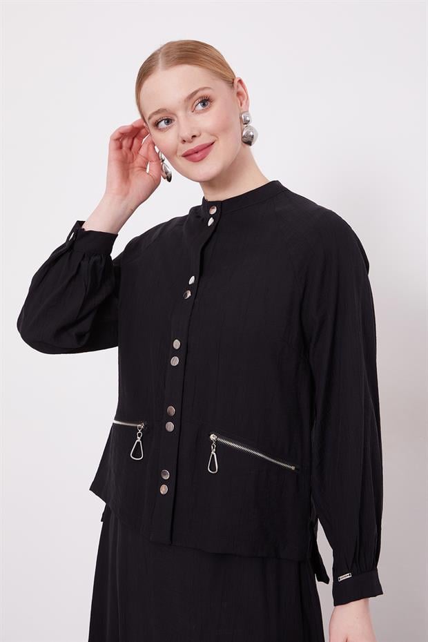 Siyah Çift Düğme Detaylı Etekli Takım