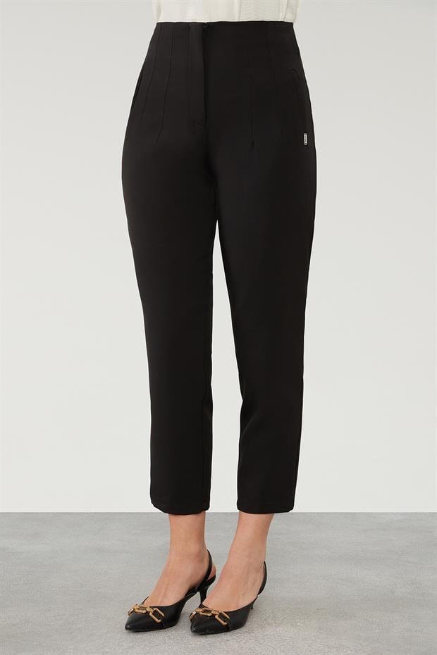 Siyah Çift Pliseli Kumaş Havuç Pantolon